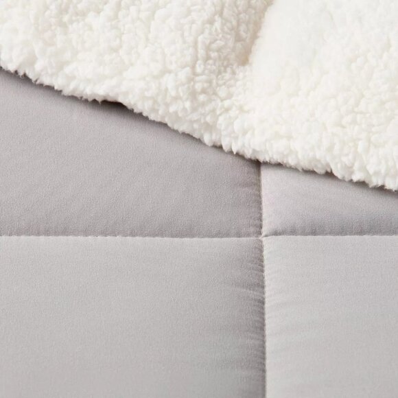 Room Essentials Twin or Twin XL Gray Quilted Faux Shearling Microfiber Comforter - Picture 3 of 7